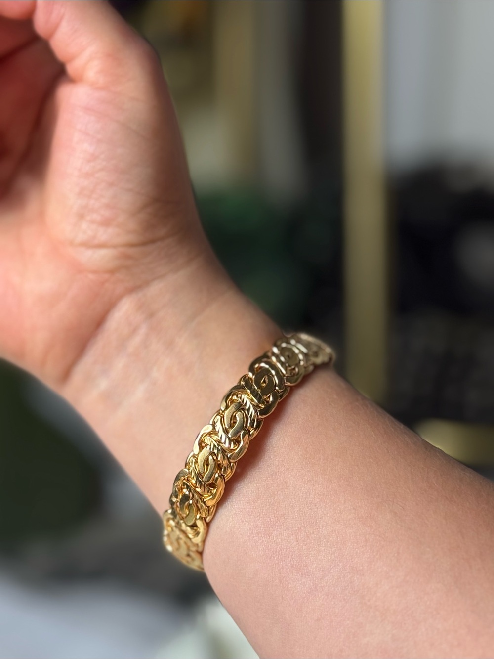 Vintage OTC 18KT Italian Gold Plated Women's Linked Chain Bracelet Toggle Clasp - Picture 4 of 16